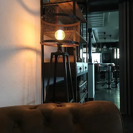 Bed & Bar No.8 - Adults Only Szálloda 2*