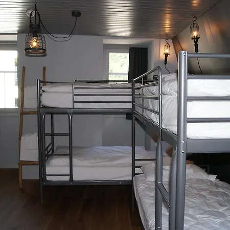 Bed & Bar No.8 - Adults Only ホテル インターラーケン