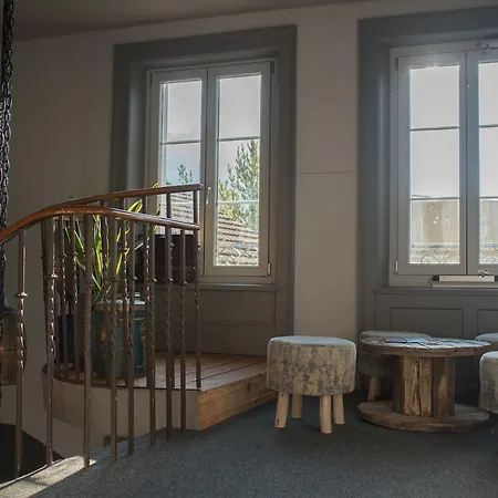 Bed & Bar No.8 - Adults Only فندق إنترلاكن