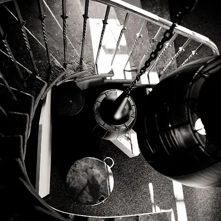 Bed & Bar No.8 - Adults Only فندق