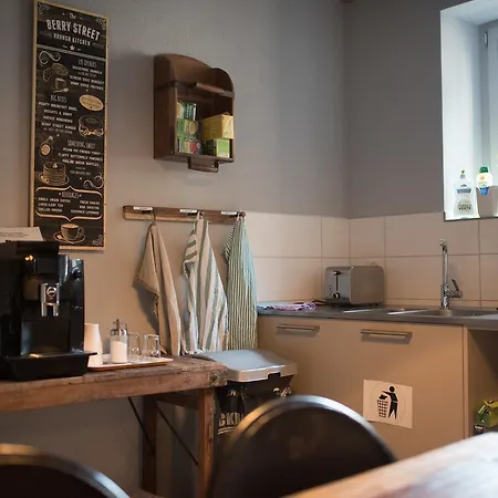 Bed & Bar No.8 - Adults Only 2*