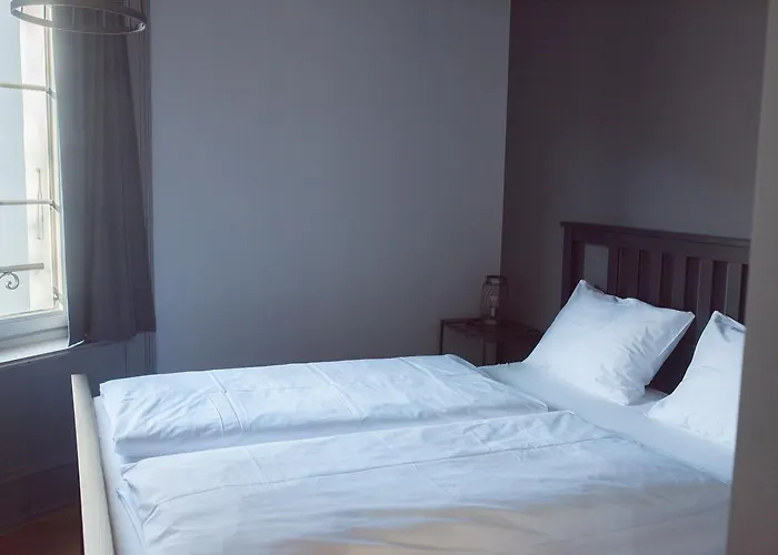 酒店 Bed & Bar No.8 - Adults Only 因特拉肯