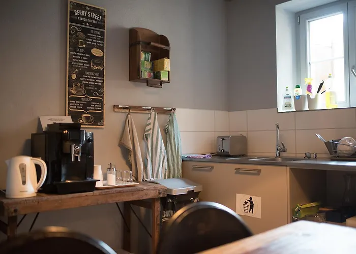 Bed & Bar No.8 - Adults Only 2*