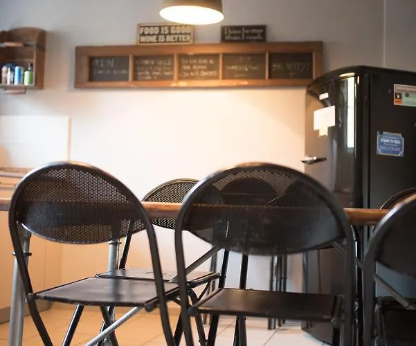 Bed & Bar No.8 - Adults Only 2*