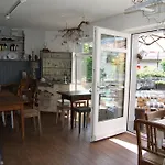 Hotel Bed & Bar No.8 - Adults Only Interlaken