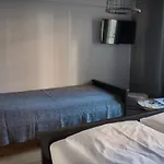 Bed & Bar No.8 - Adults Only Interlaken