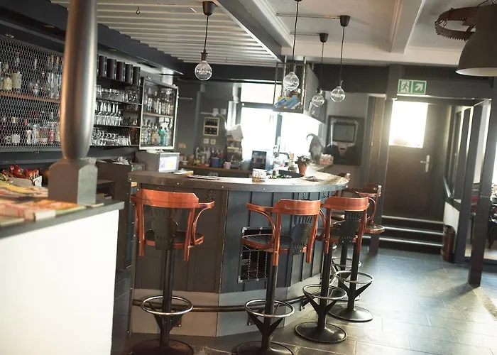 Bed & Bar No.8 - Adults Only 2*