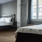 Bed & Bar No.8 - Adults Only