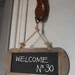 Bed & Bar No.8 - Adults Only Hotel