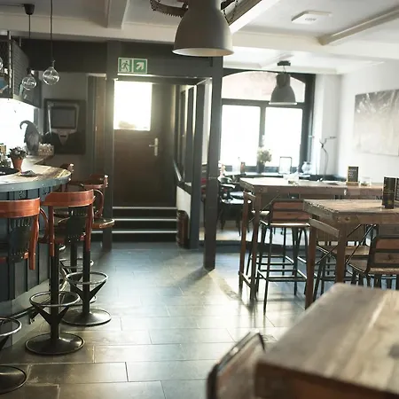 Bed & Bar No.8 - Adults Only Hotel Interlaken